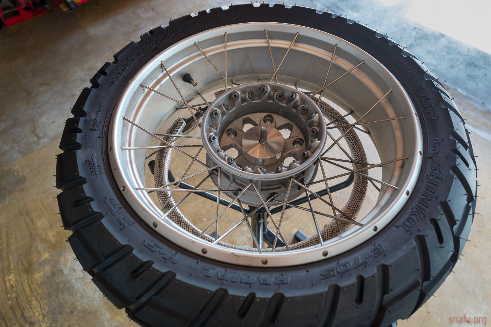 Tips Merawat Ban Motor Anda